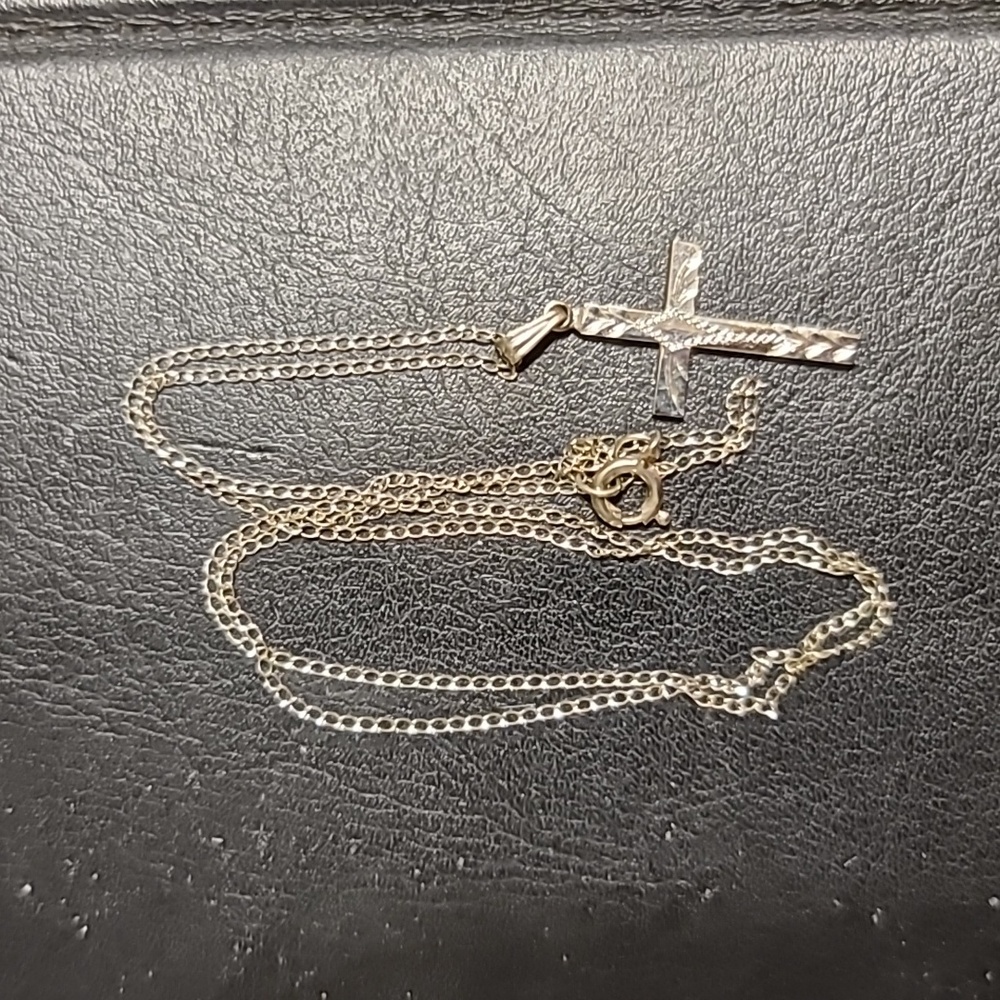 Sterling Silver Cross necklace